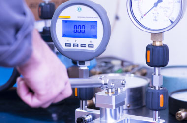 Pressure Gauge/Recorder Calibration
